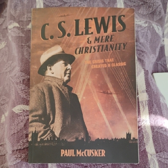 Assorted Book Collection - Picture 4 of 9